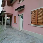 Vesna * Kaštel