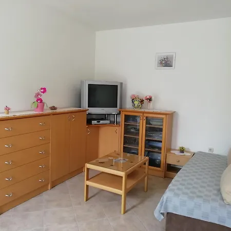 Vesna * Kaštel