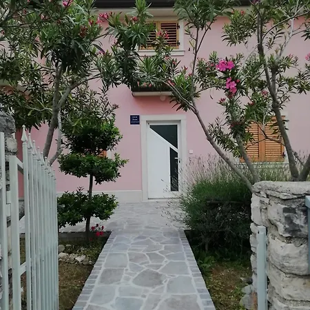 Apartment Vesna Kaštel